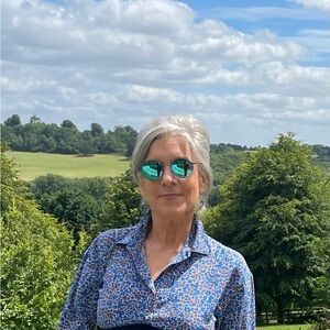 Meet your Posher, Elizabeth